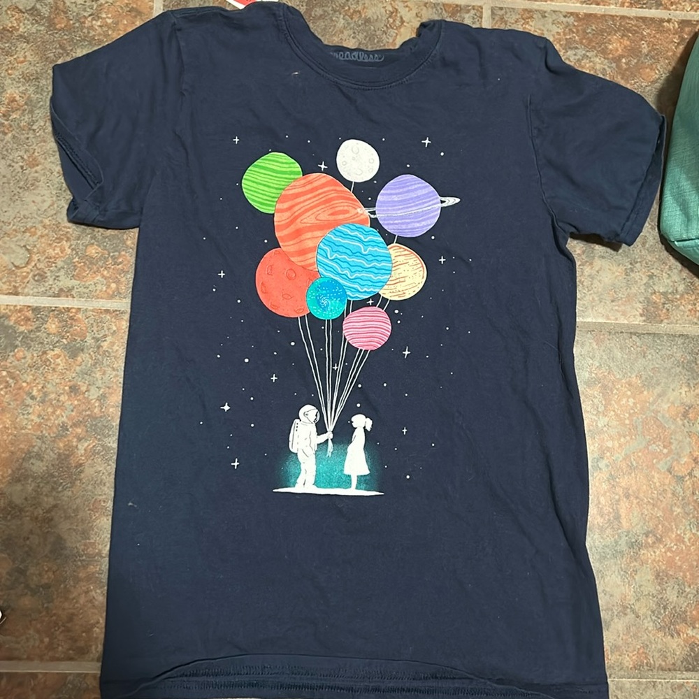 Navy blue graphic tee excellent condition Women’s S